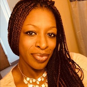 Meet your Posher, Janelle